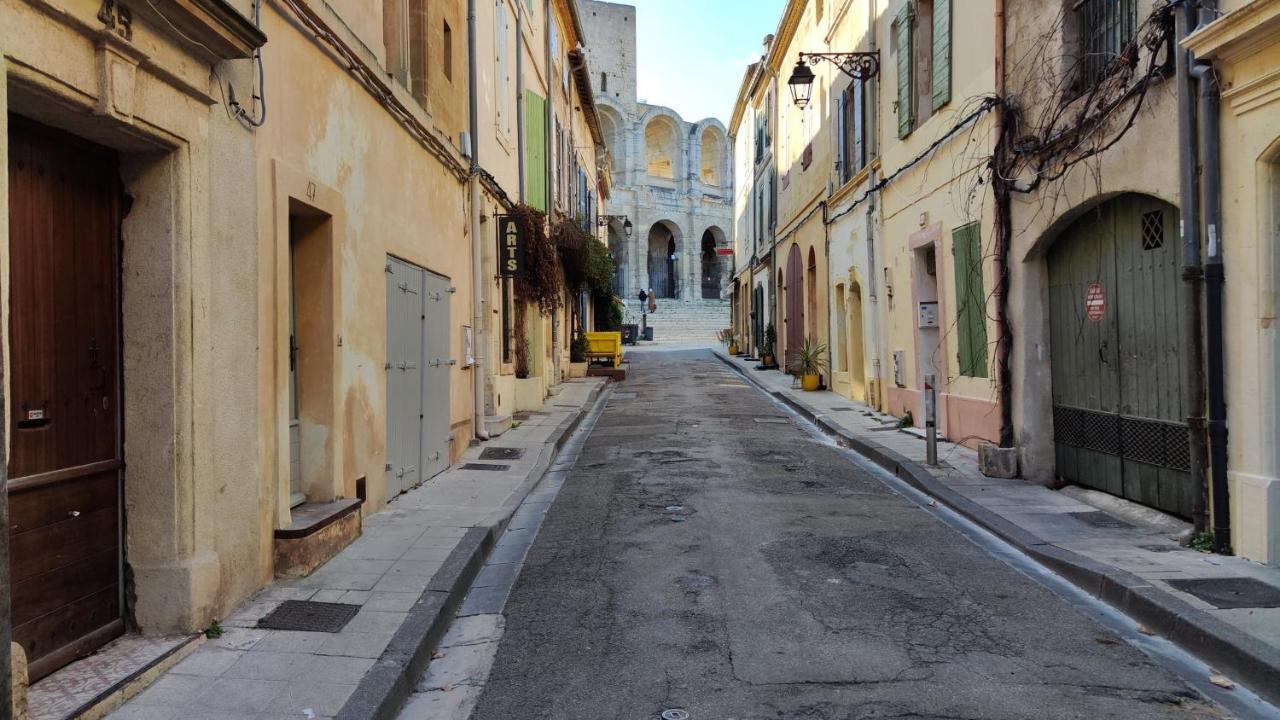 Arles Holiday - Le Refuge Exterior photo